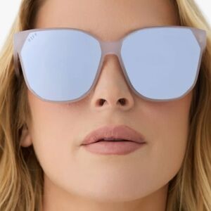 DIFF Eyewear Lavender Oversized Sunglasses
